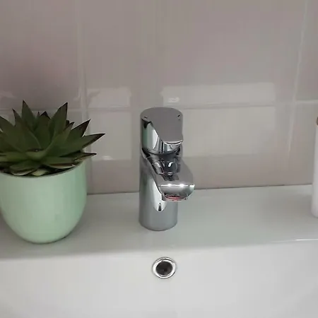 Hellona House ,sunny And Cozy Apartment's Lejlighed *