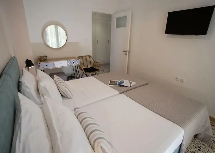 Hellona House ,sunny And Cozy Apartment's